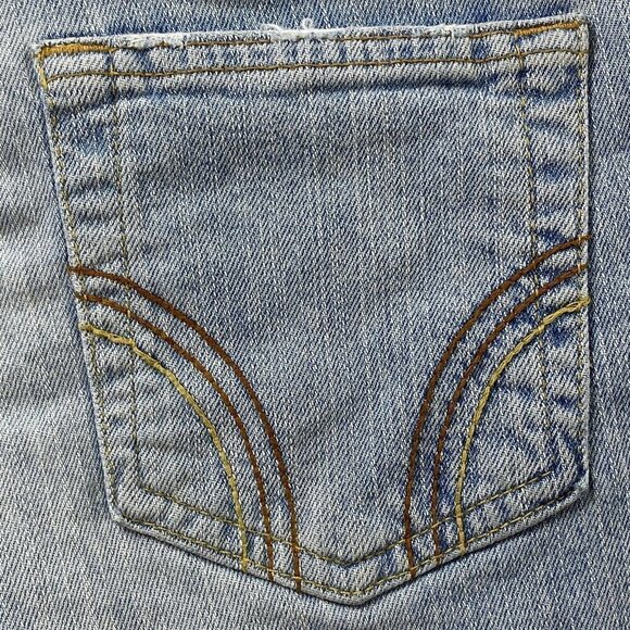 Aeropostale Women's size 3/4 Distressed Raw Hems Blue Jean Denim Booty Shorts - Picture 7 of 10